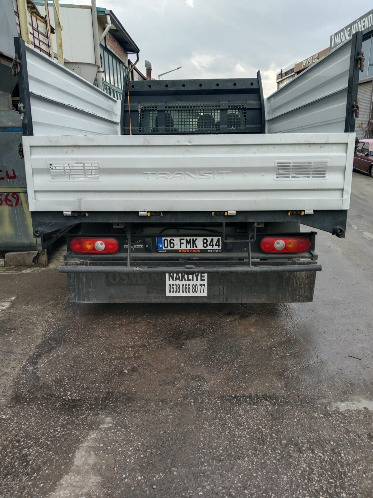 Kamyonet Nakliye Aracı 1