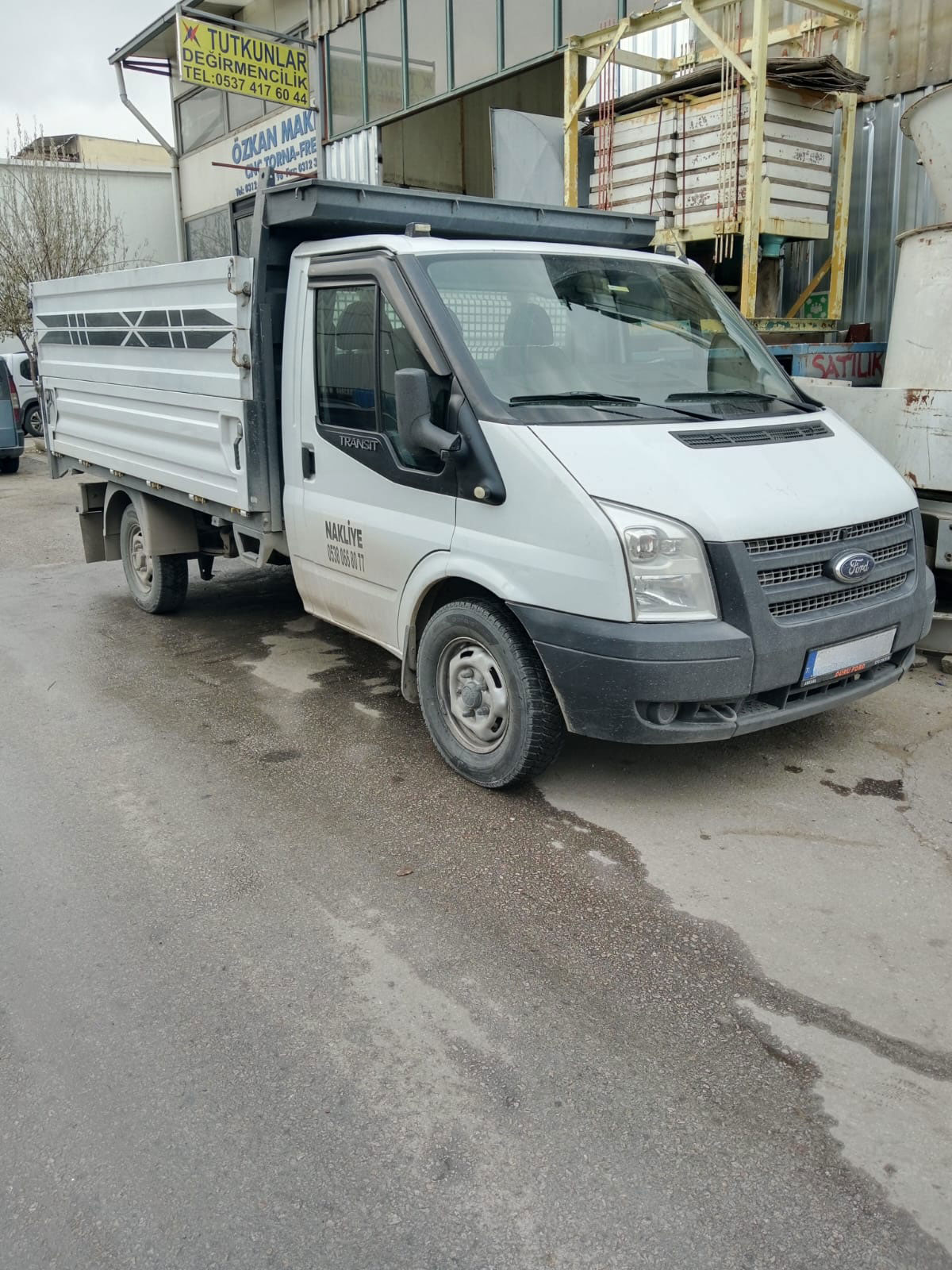 Kamyonet Nakliye Aracı 3